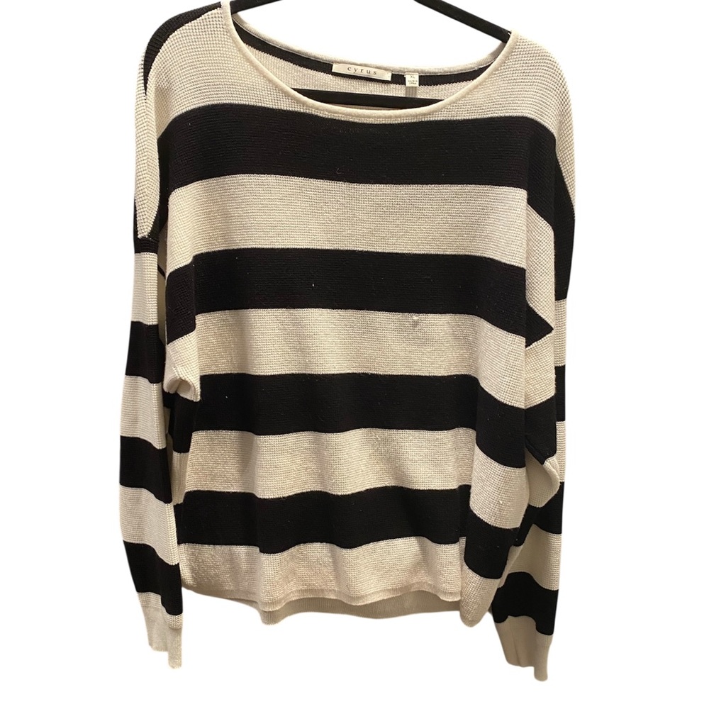 Cyrus Black and Cream Crew Neck Sweater Size XL